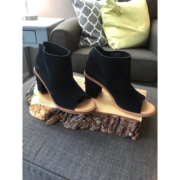 UGG Ginger Open Toe Ankle Boot Black Suede Size 6 1/2 Dressy Casual Summer fall - Picture 3 of 12